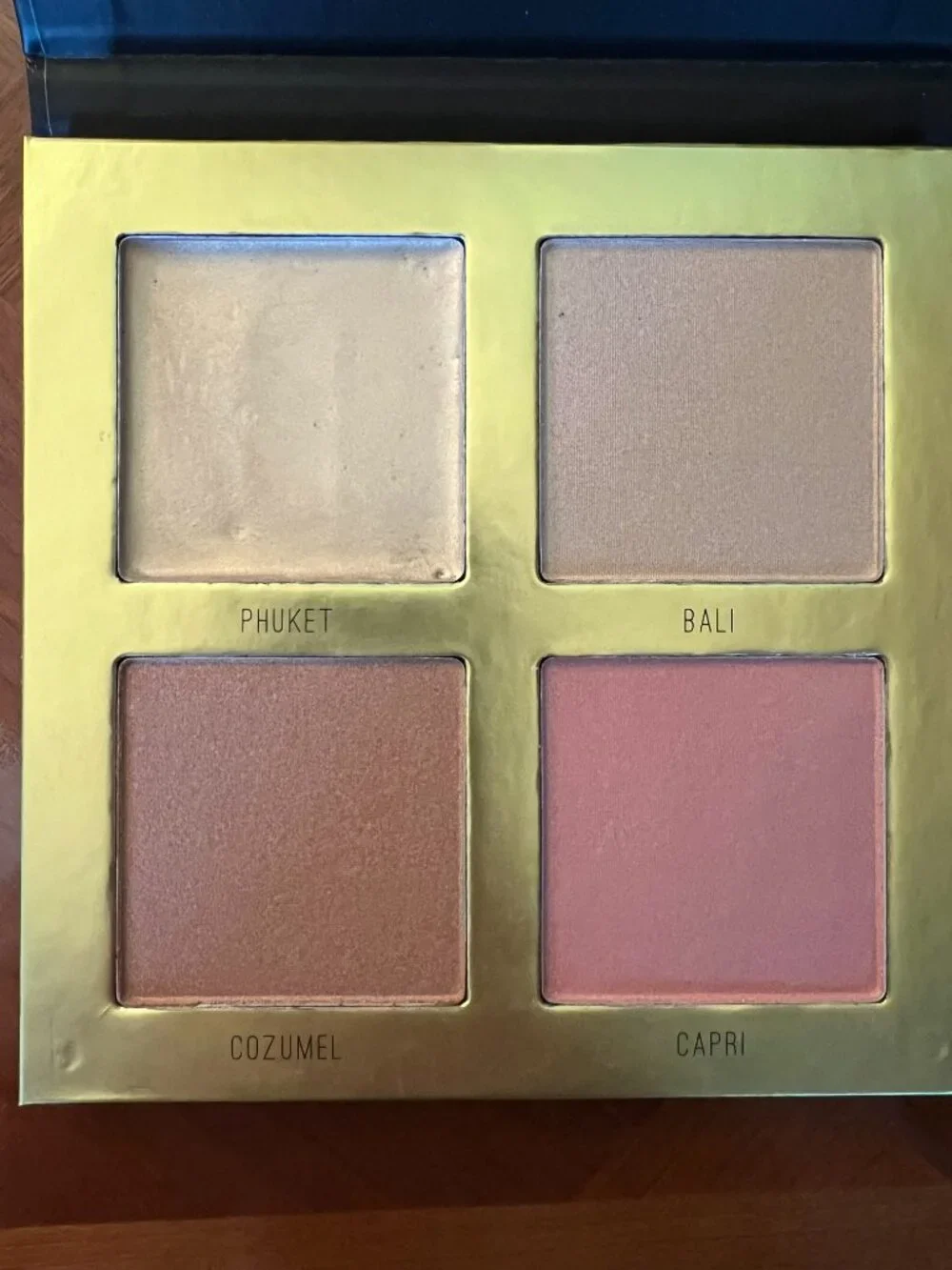 Make Up Depot 3D Highlighter Palette 
